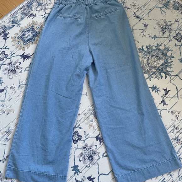 H&M &Denim Girlfriend Fit Regular Waist Chambray Wide Leg Jeans-Size 8-NWOT - Picture 6 of 8